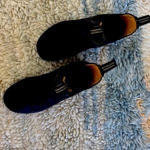 Blundstone Australian size 4
